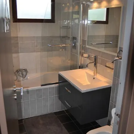 Ardenne Mini Casa vacanze Rochehaut